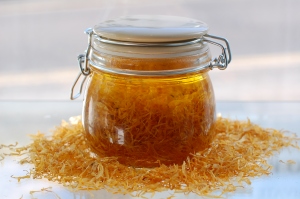 Calendula Oil Benefits
